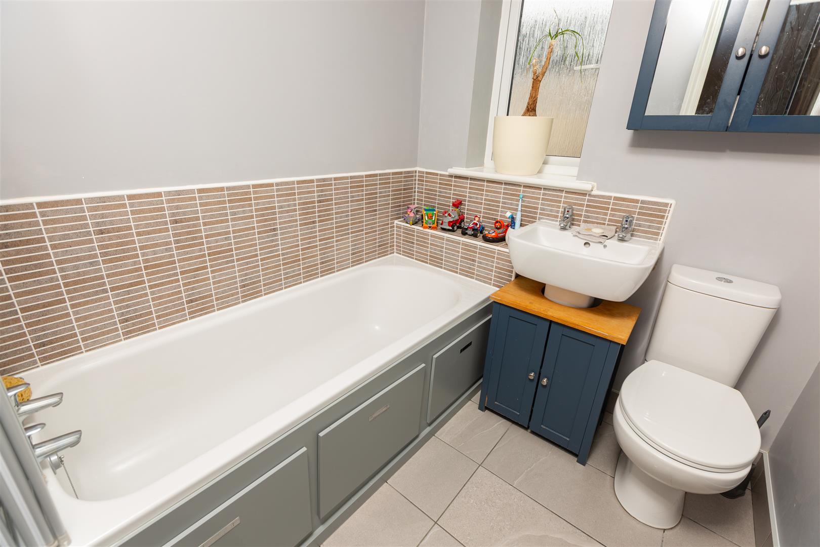 Heol Waungron, Carway, Kidwelly, SA17 4HY